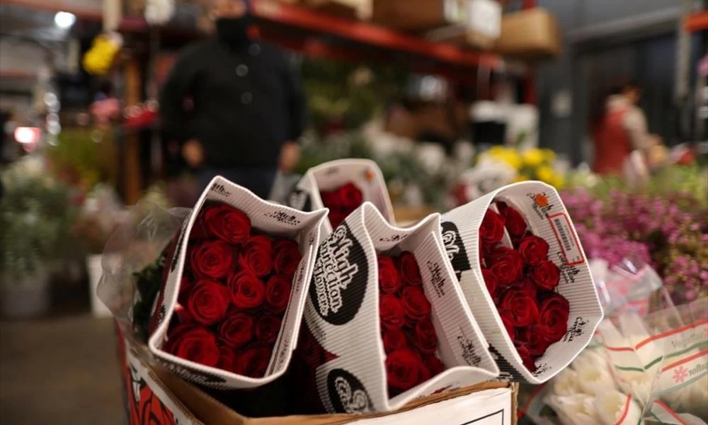 Ανοιχτά σήμερα Κυριακή τα ανθοπωλεία, λόγω Αγίου Βαλεντίνου